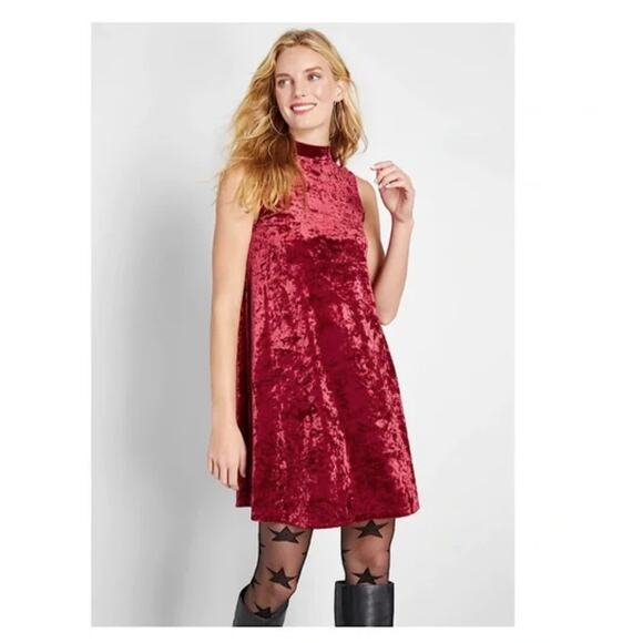 Modcloth Pure Luxe Sleeveless Crushed Velvet Velour Mini Swing Dress in Red - Picture 10 of 10